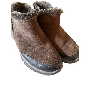 Skechers Womens Brown Suede Leather Easy Going Zip It Ankle Booties Size 9